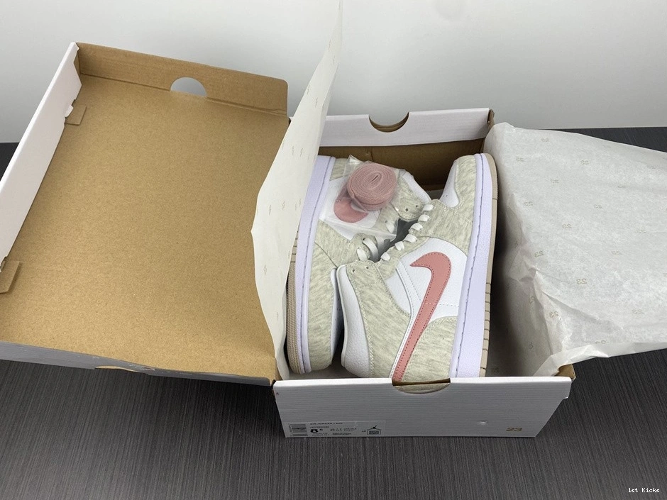 Light Iron - Ore Mid 1 Jordan (W) DN4045-001 SE 0118